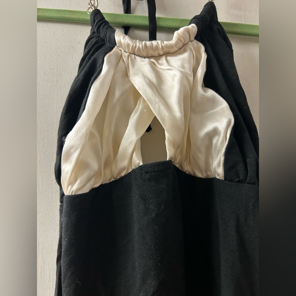 Bebe Chain Halter Top - Picture 2 of 8